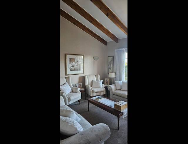 1 BEDROOM TOWNHOUSE FOR SALE IN BEDFORD PARK